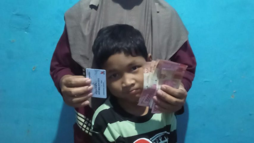 10 YAPI Binaan Istana Yatim At-taslim, Menerima BANSOS Tahab 1, Di Aula Kecamatan Mandira.