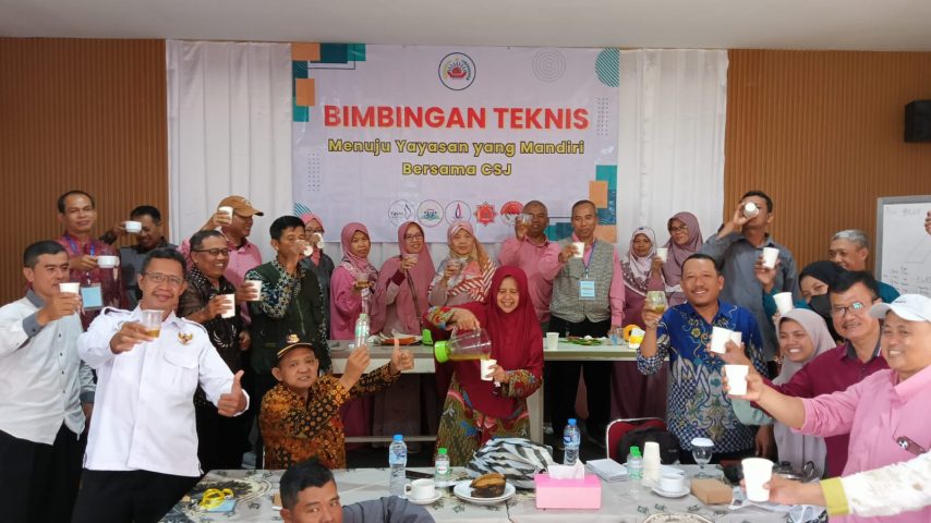 LKS Se-Banyumas Raya Mengikuti Bimtek Tanaman Organik dan Praktik Pembuatan Ramuan Herbal dari Koordinator CSJ Jateng.